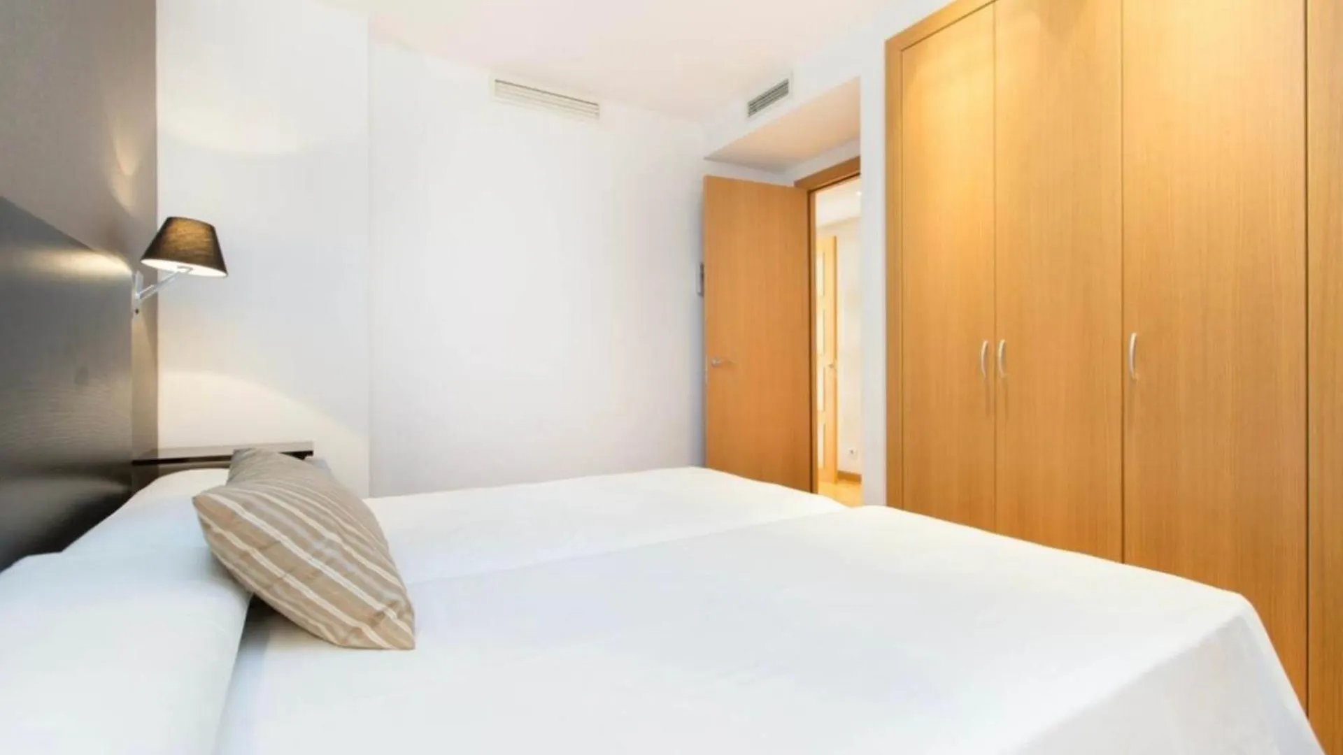 아파트호텔 Apartamentos Amoblados Barcelona Espana